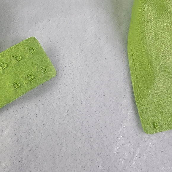 38C Victoria's Secret Womens Lime Green Lined Demi Bra Underwire Back Closure - Picture 4 of 5